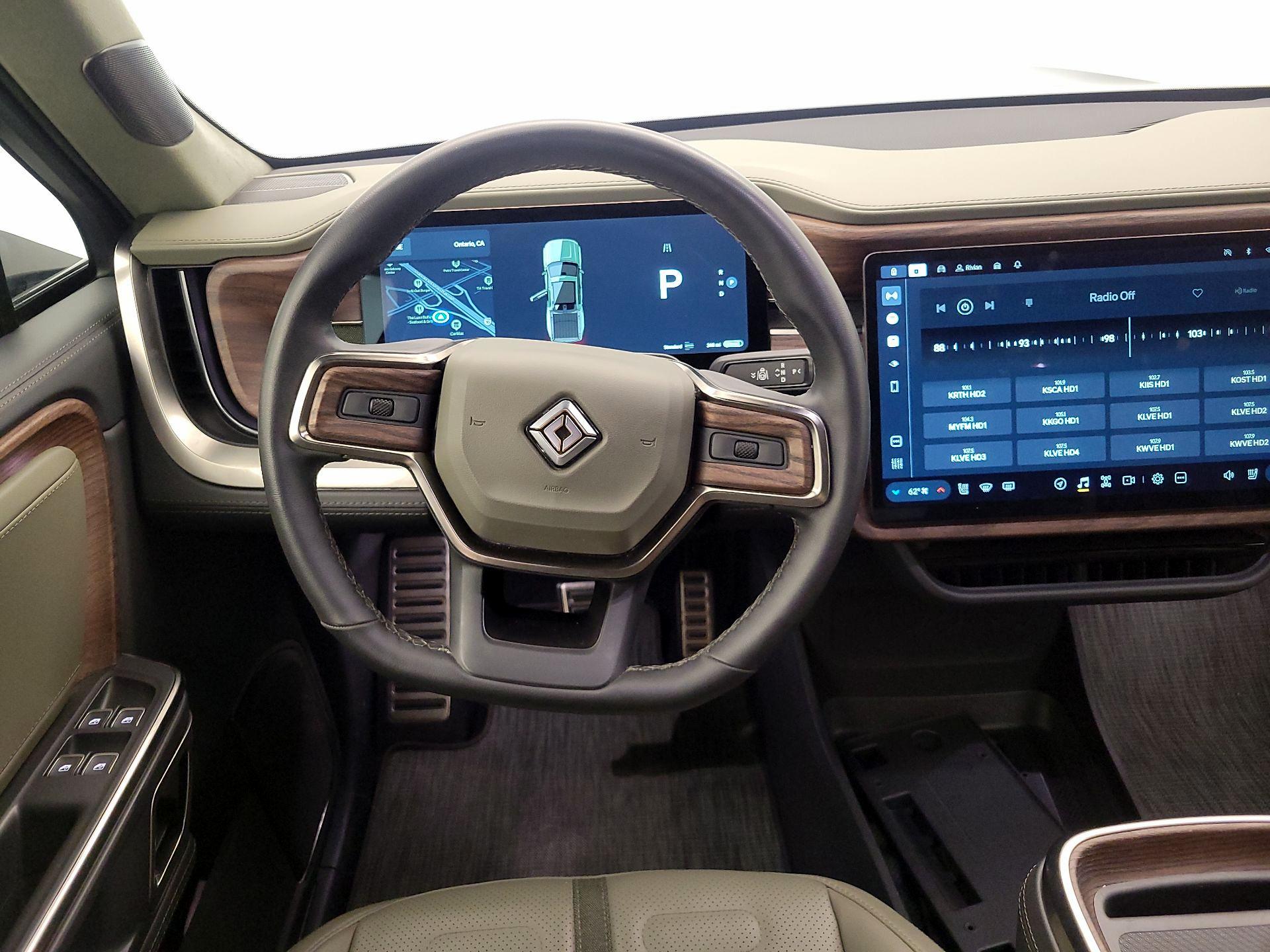 Thumbnail: 2023 Rivian R1T - 10