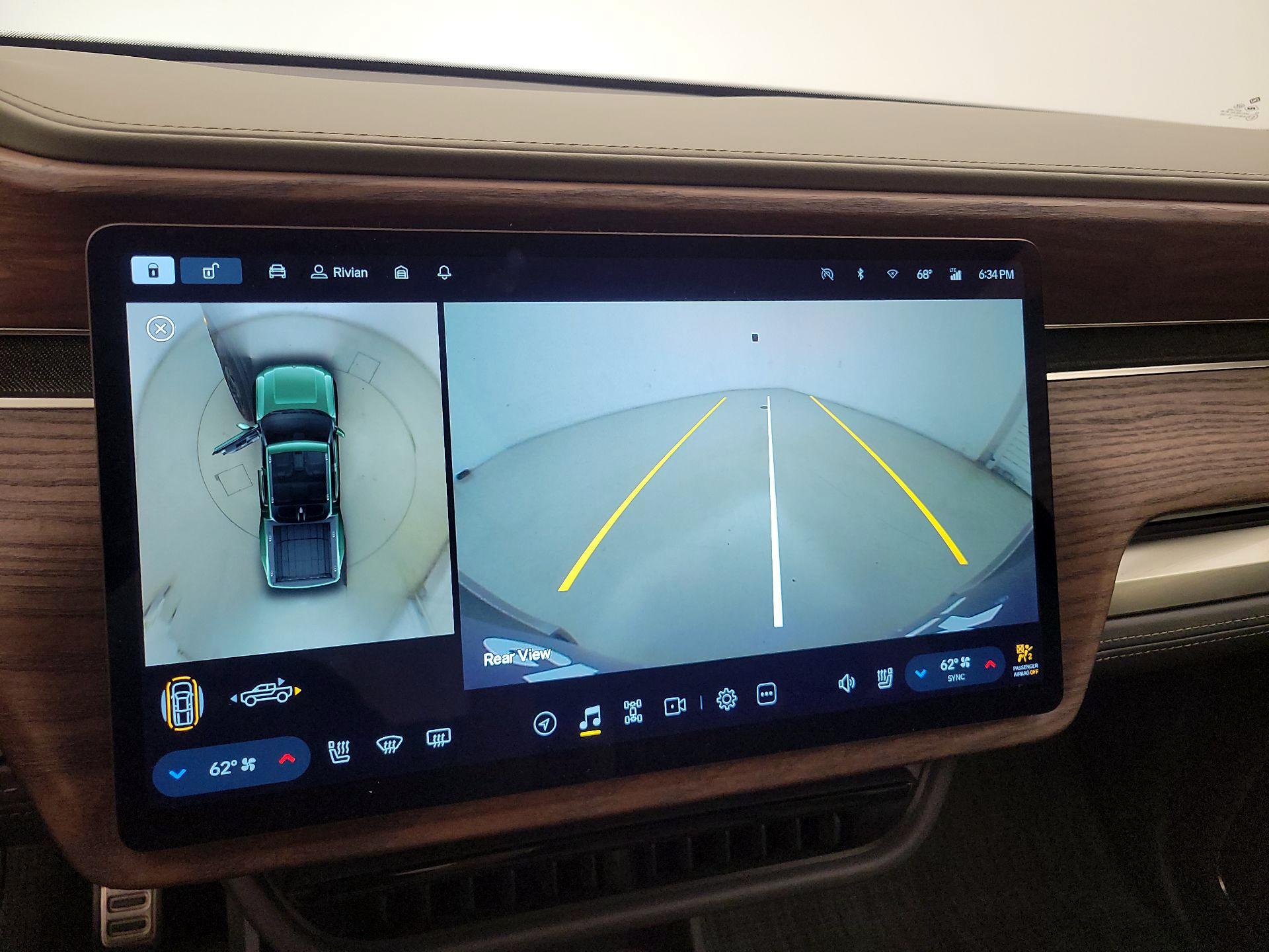 Thumbnail: 2023 Rivian R1T - 13