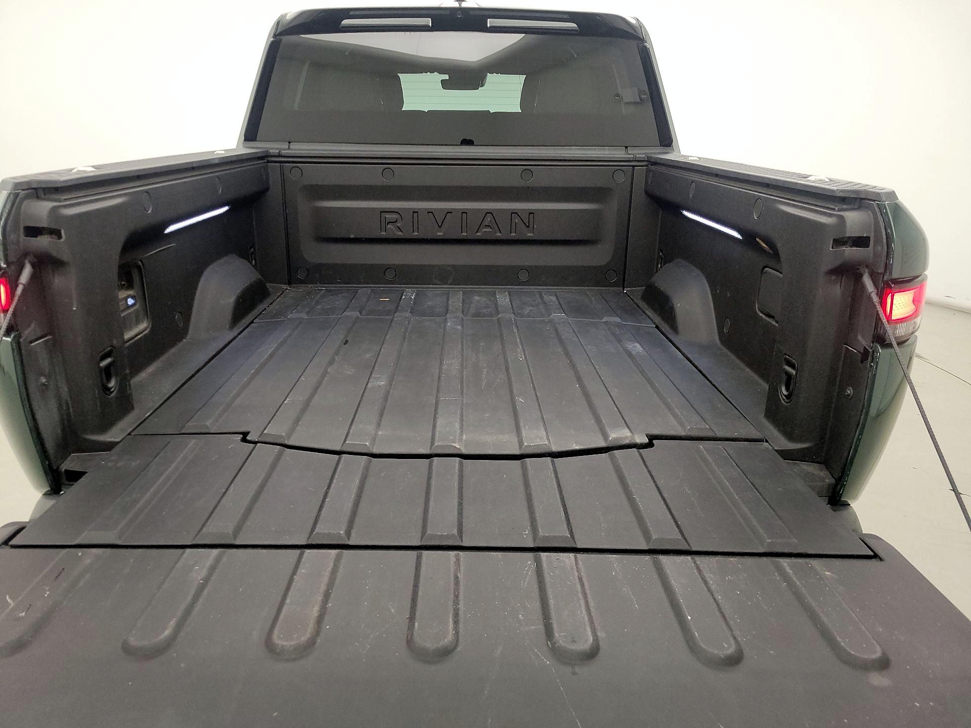 Thumbnail: 2023 Rivian R1T - 19
