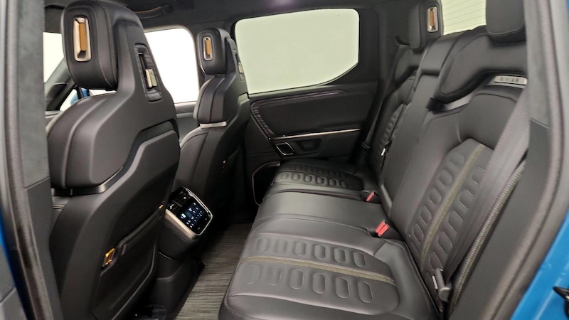 2022 Rivian R1T Launch Edition 17