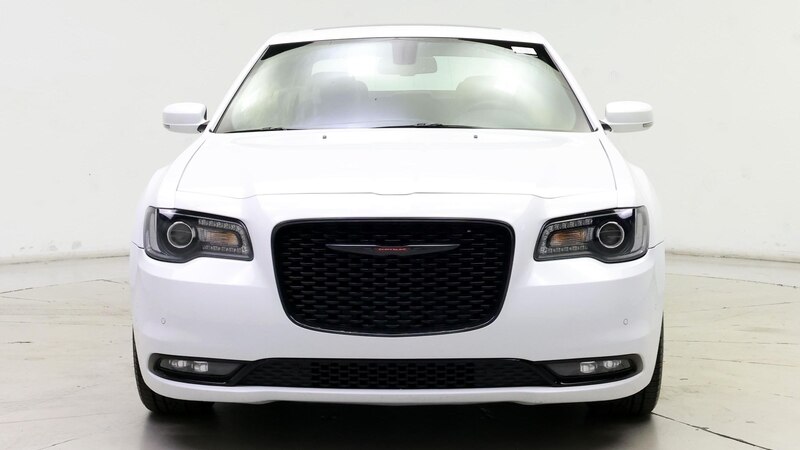 2022 Chrysler 300 S 5