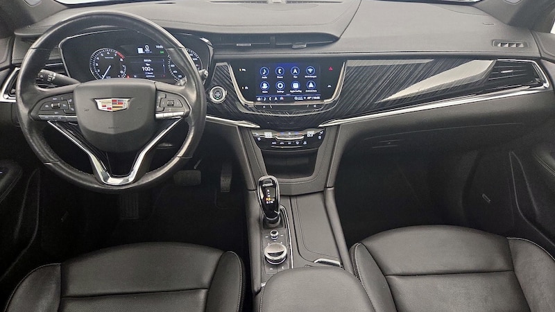 2023 Cadillac XT6 Premium Luxury 8