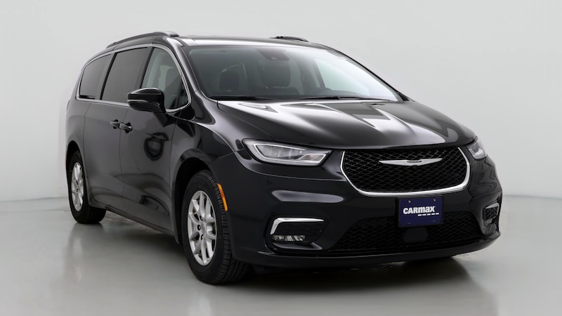 2022 Chrysler Pacifica Touring L Hero Image