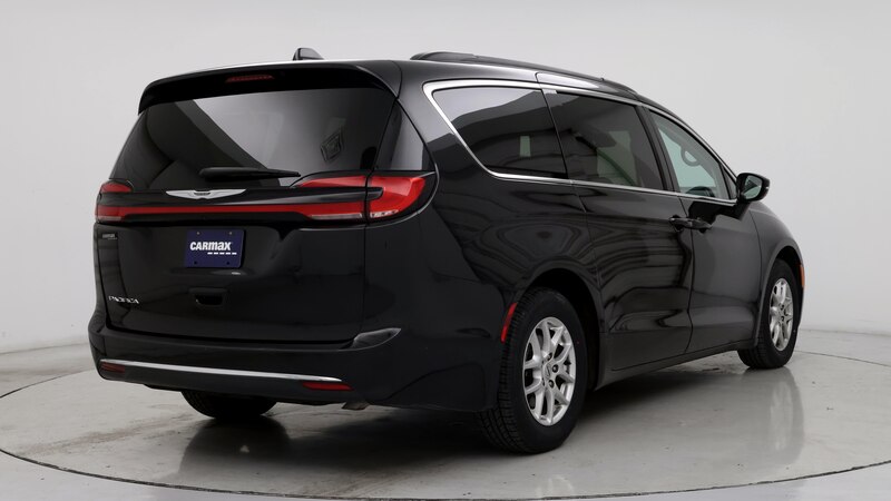 2022 Chrysler Pacifica Touring L 8