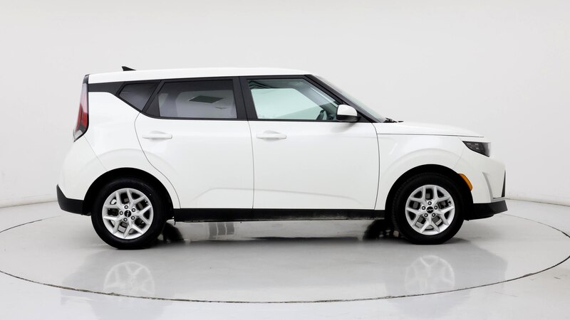 2023 Kia Soul LX 7