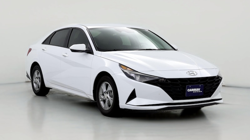 2021 Hyundai Elantra SE Hero Image