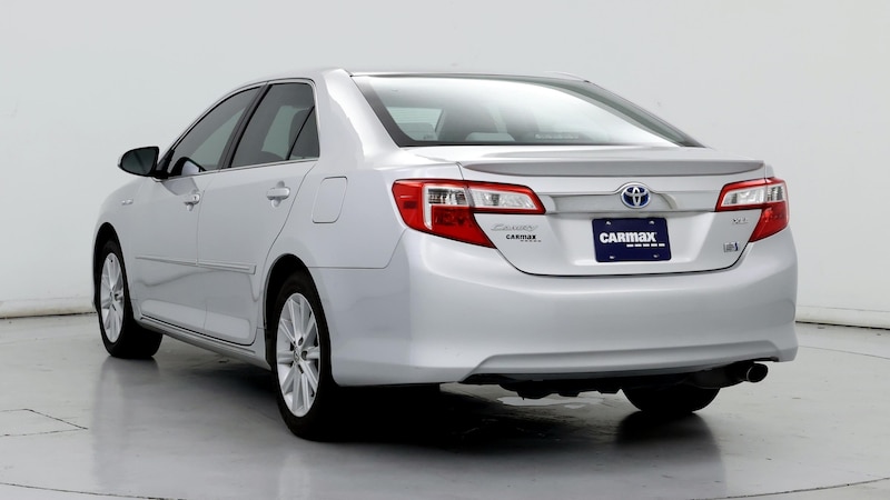 2014 Toyota Camry XLE 2