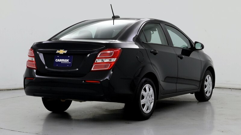 2017 Chevrolet Sonic LS 8