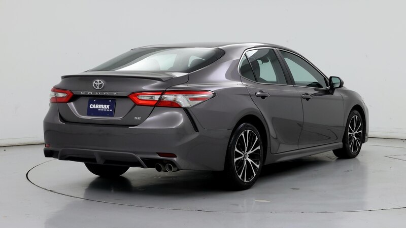 2018 Toyota Camry SE 8