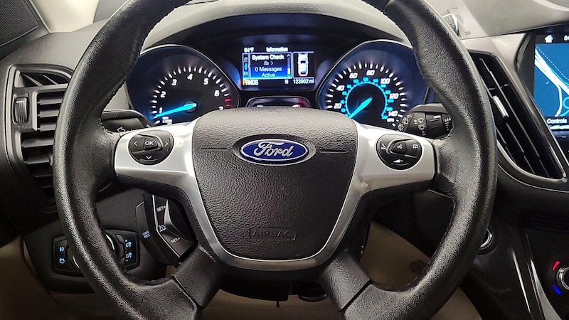 2016 Ford Escape Titanium 10