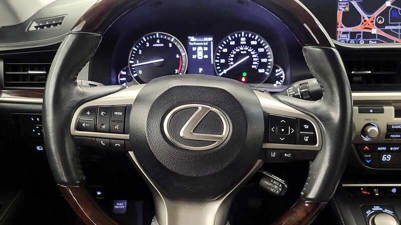 2016 Lexus ES 350 10