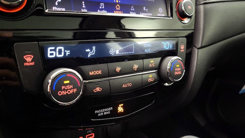 2019 Nissan Rogue SV 16