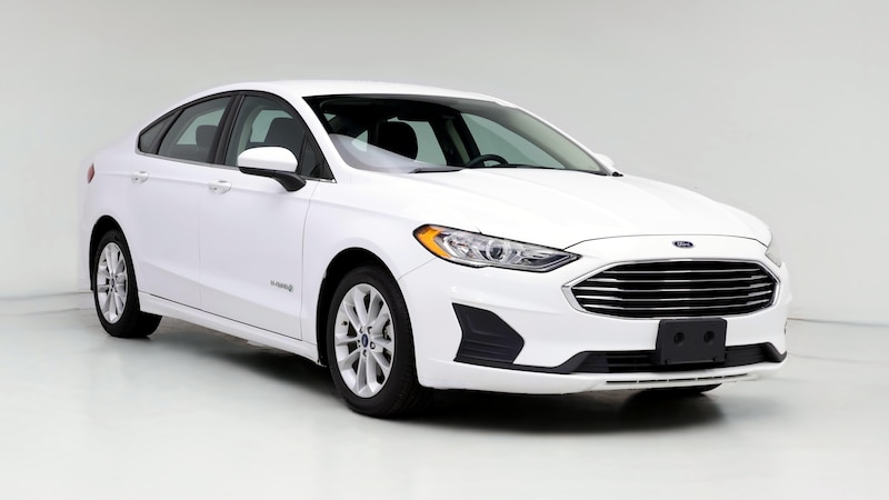 2019 Ford Fusion SE Hero Image