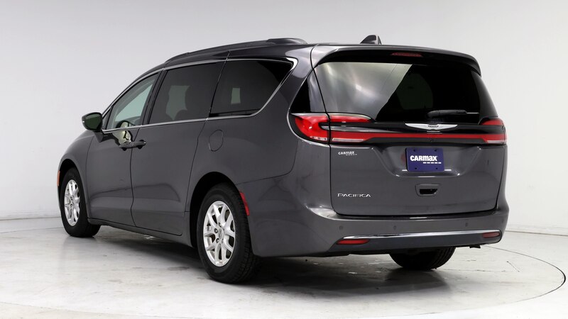 2022 Chrysler Pacifica Touring L 2