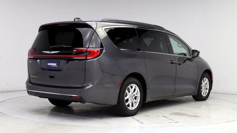 2022 Chrysler Pacifica Touring L 8