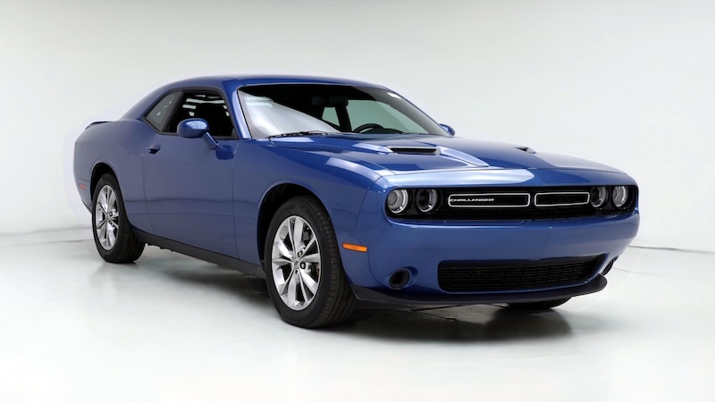 2022 Dodge Challenger SXT Hero Image