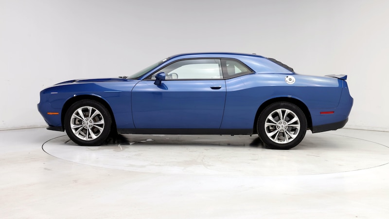 2022 Dodge Challenger SXT 3