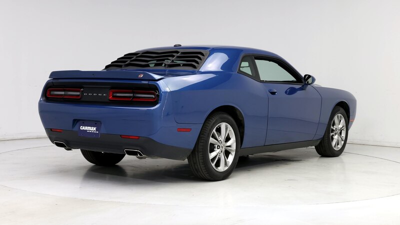 2022 Dodge Challenger SXT 8