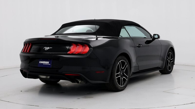 2022 Ford Mustang  8