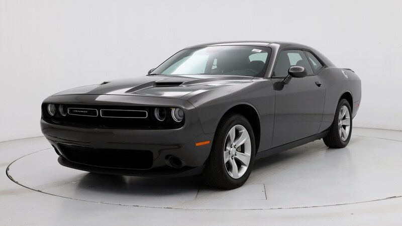 2022 Dodge Challenger SXT 4