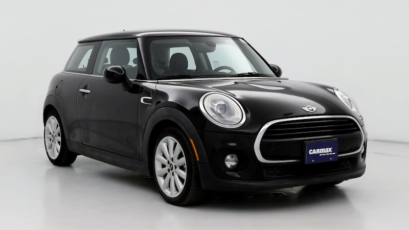 2015 MINI Cooper Hardtop  Hero Image