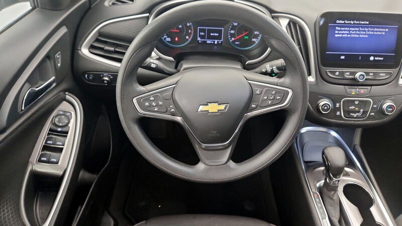 2022 Chevrolet Malibu LS 10