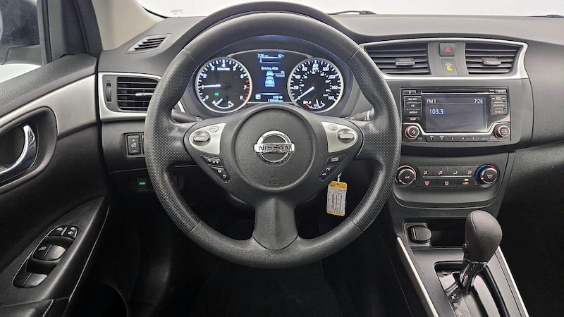 2018 Nissan Sentra S 10