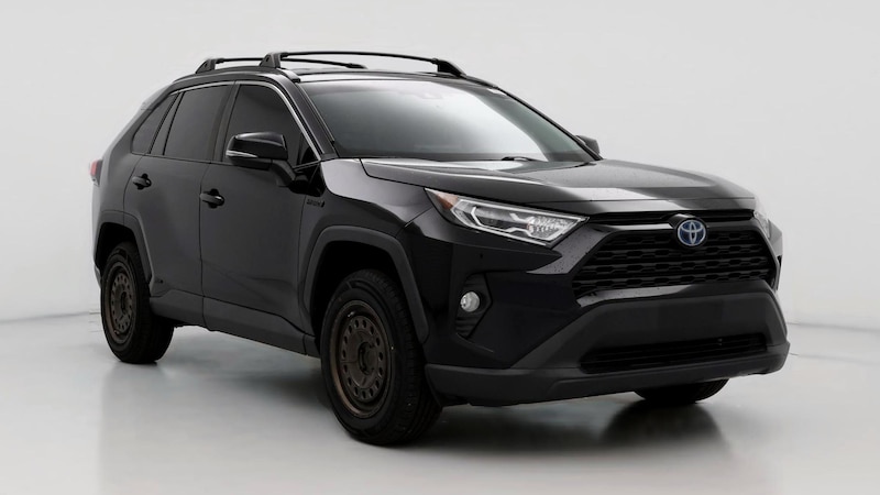 2020 Toyota RAV4 XLE Hero Image