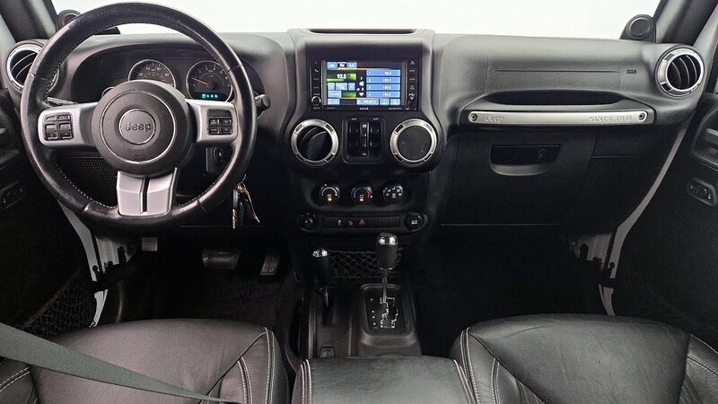 2014 Jeep Wrangler Unlimited Sport 9