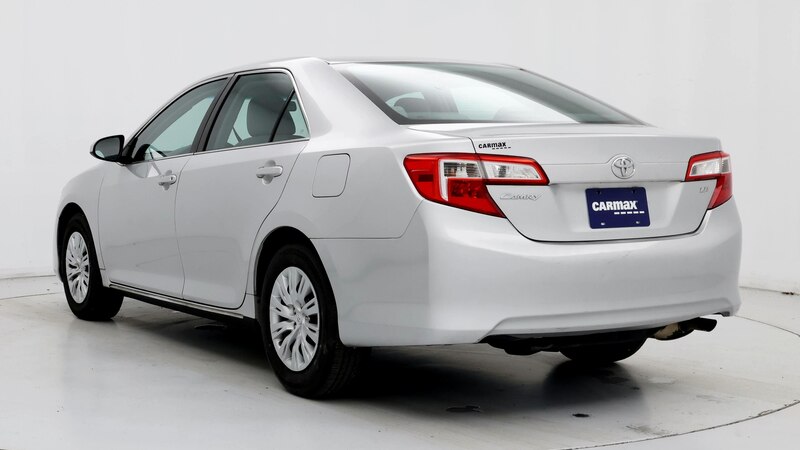 2013 Toyota Camry LE 2