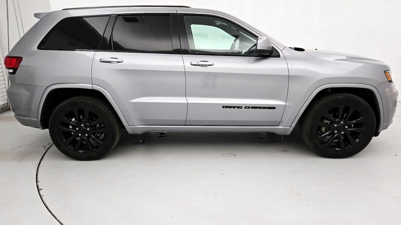 2019 Jeep Grand Cherokee Altitude 4