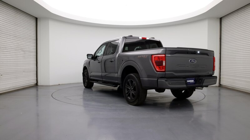 2021 Ford F-150 XLT 2