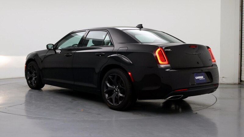 2021 Chrysler 300 Touring 2