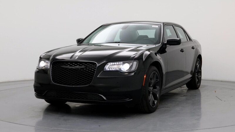 2021 Chrysler 300 Touring 4