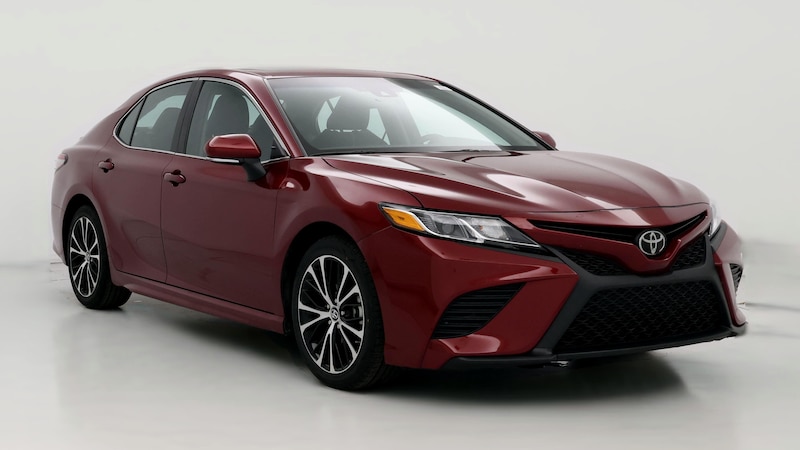 2018 Toyota Camry SE Hero Image