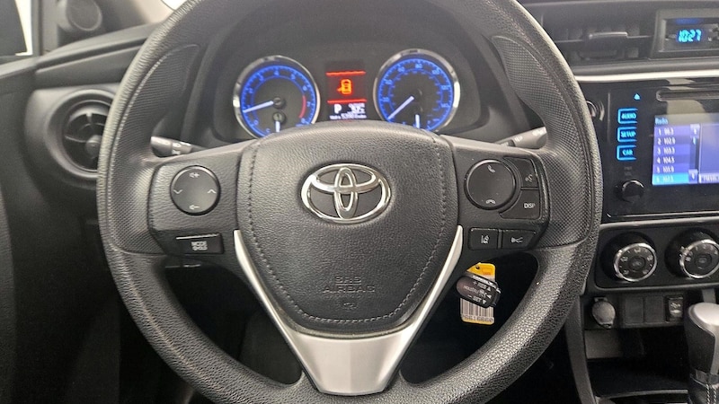 2018 Toyota Corolla LE 10