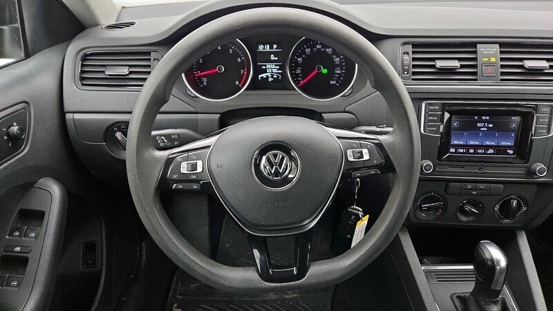 2016 Volkswagen Jetta S 10