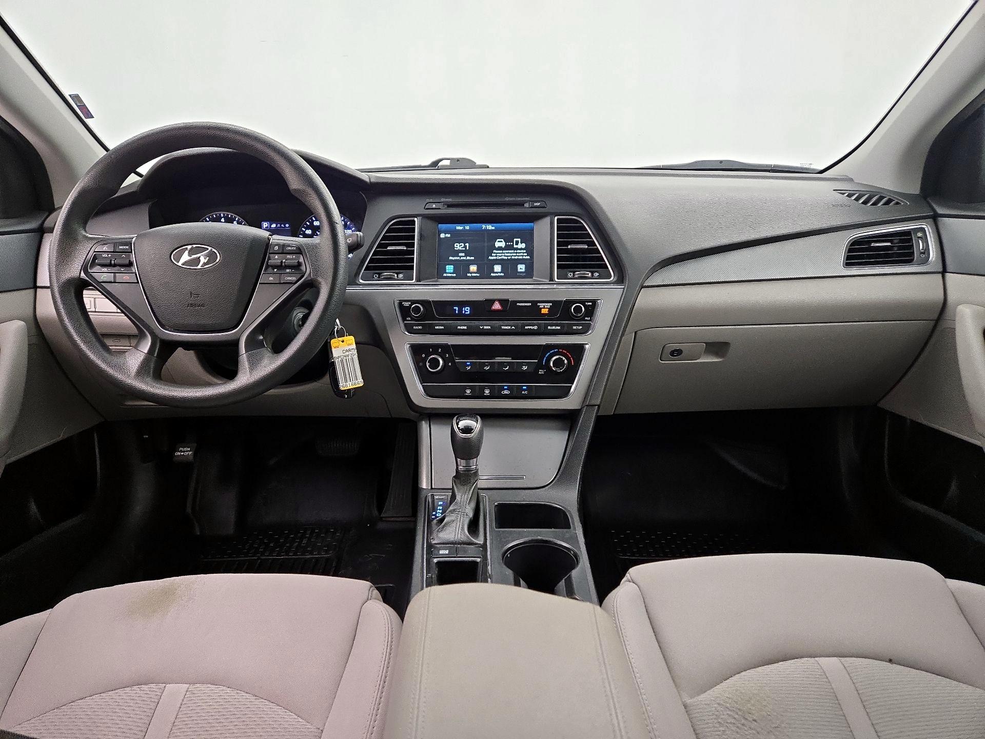Thumbnail: 2016 Hyundai Sonata - 9