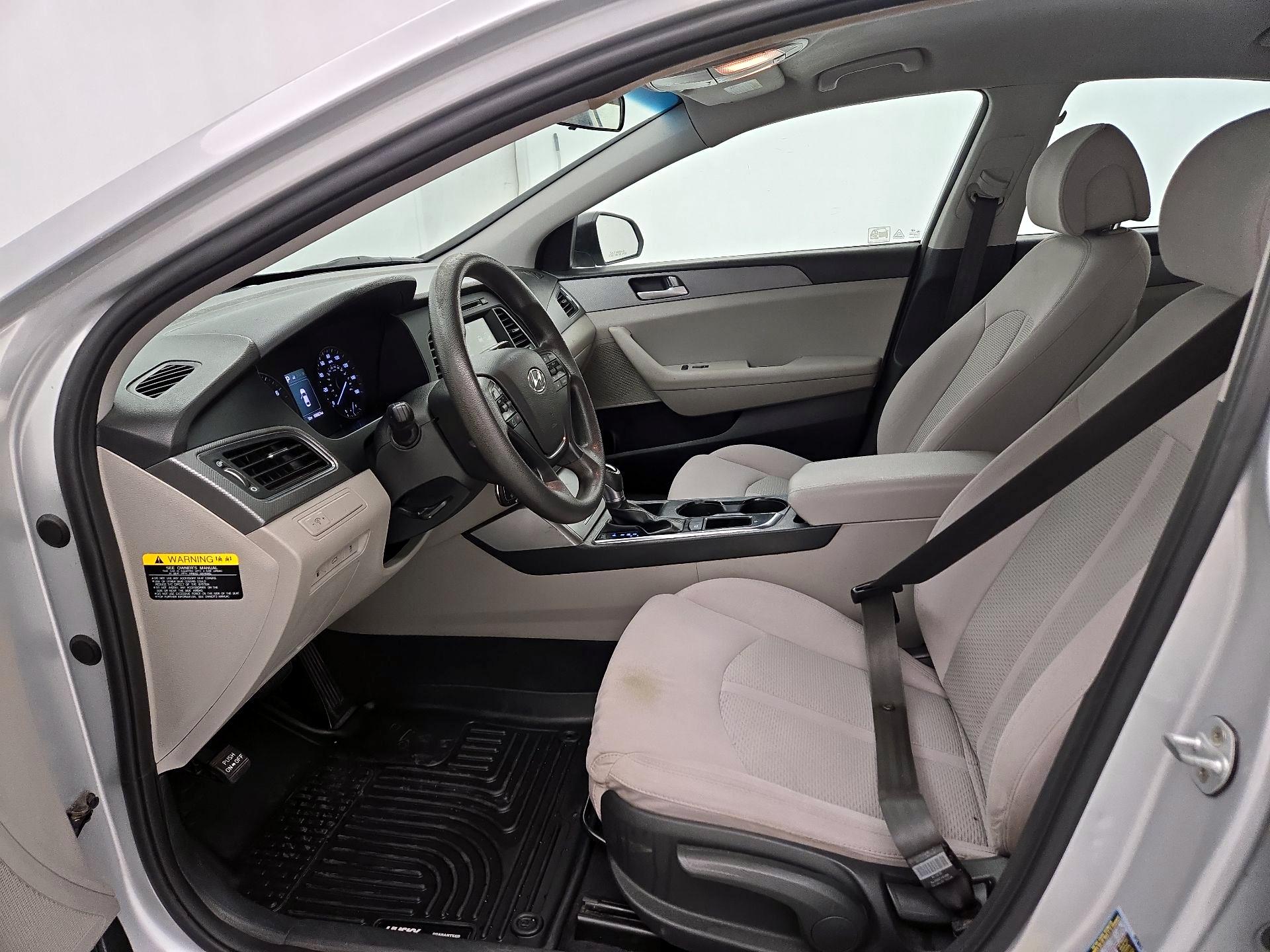 Thumbnail: 2016 Hyundai Sonata - 11