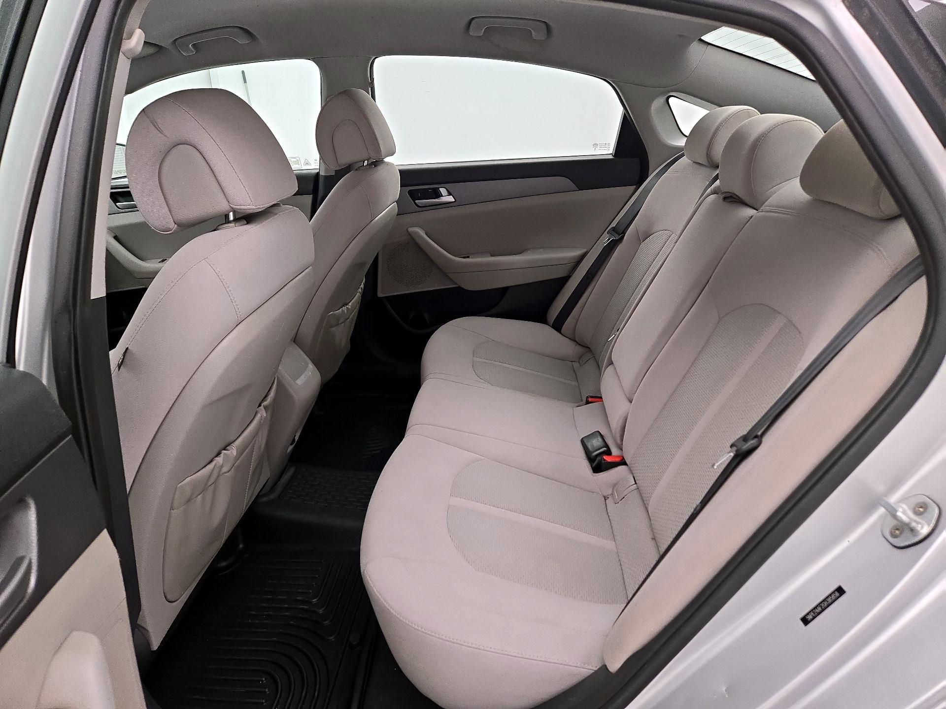 Thumbnail: 2016 Hyundai Sonata - 19