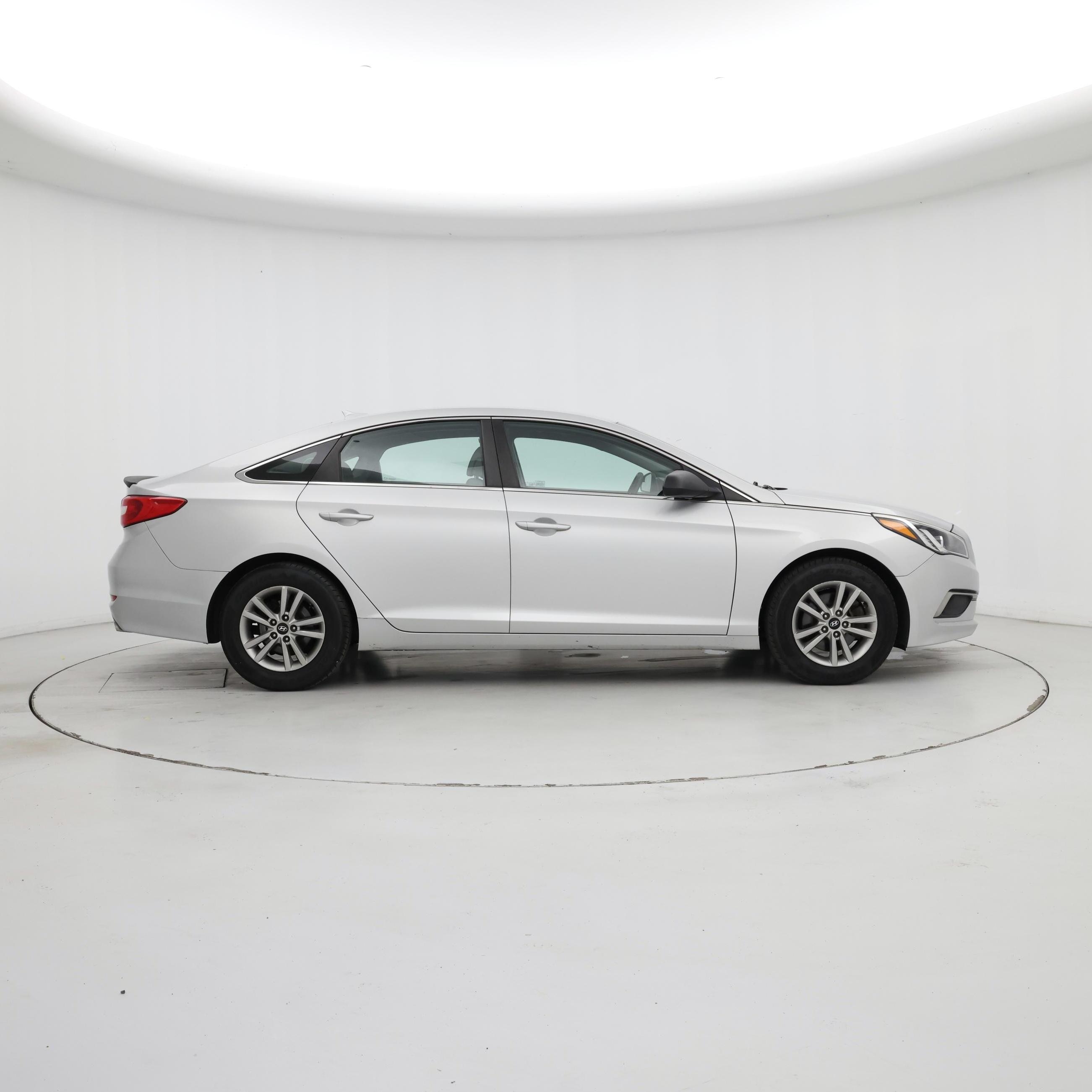 Thumbnail: 2016 Hyundai Sonata - 7