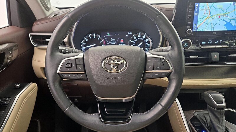 2021 Toyota Highlander Limited 10