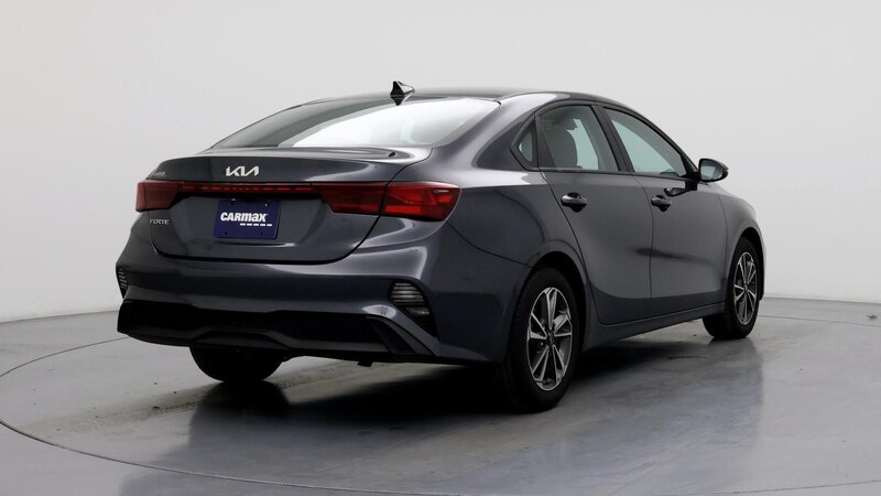 2023 Kia Forte LXS 8