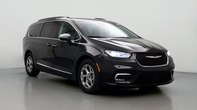 2022 Chrysler Pacifica Limited Hero Image