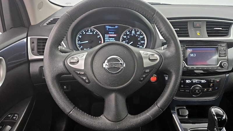 2018 Nissan Sentra SR 10