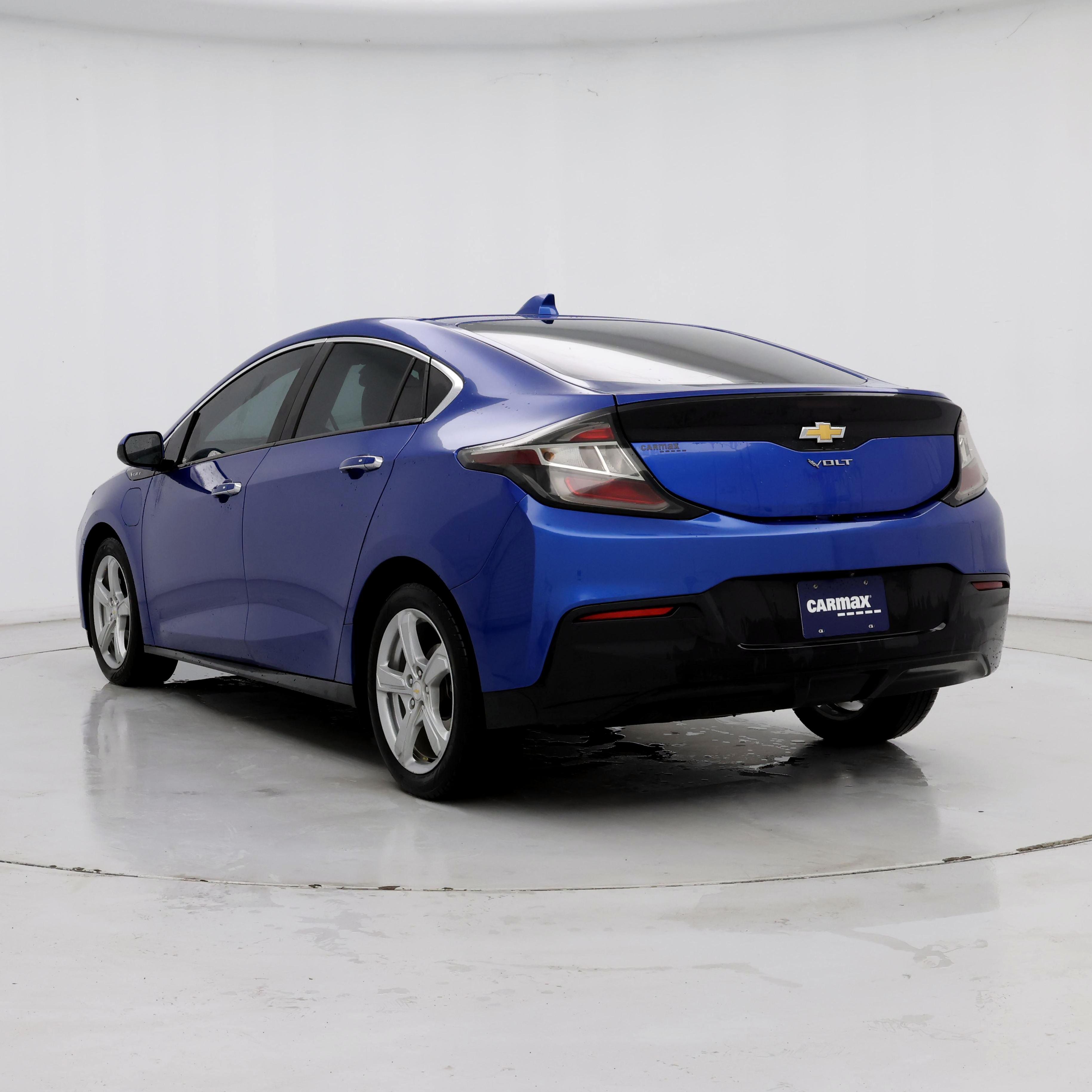 Thumbnail: 2017 Chevrolet Volt - 2