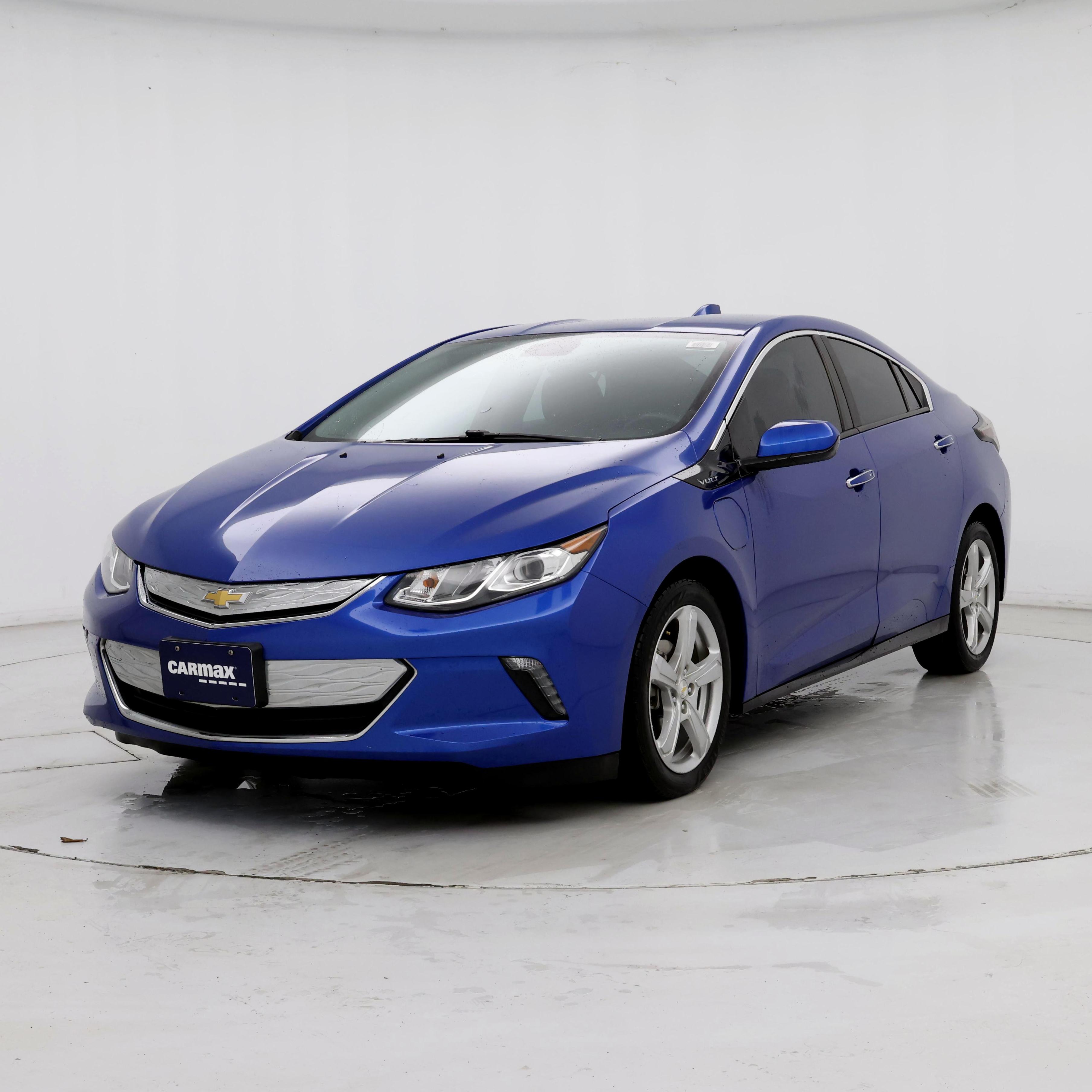 Thumbnail: 2017 Chevrolet Volt - 4