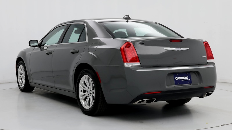 2019 Chrysler 300 Touring 2