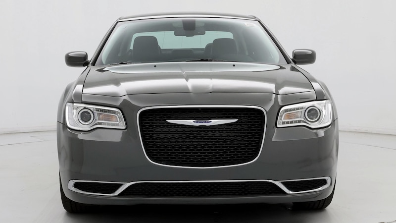 2019 Chrysler 300 Touring 5