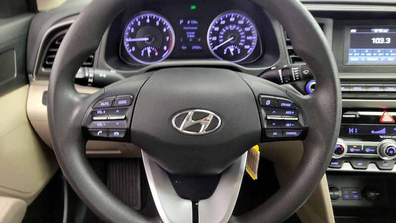 2020 Hyundai Elantra SE 10